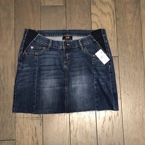 New with tags Maternity size medium denim skirt